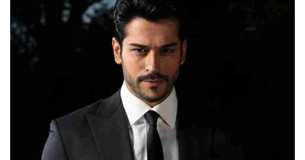 Burak Özçivit'in Rusya'da para karşılığı yemek yediği kadınlar Playboy güzeli çıktı! 