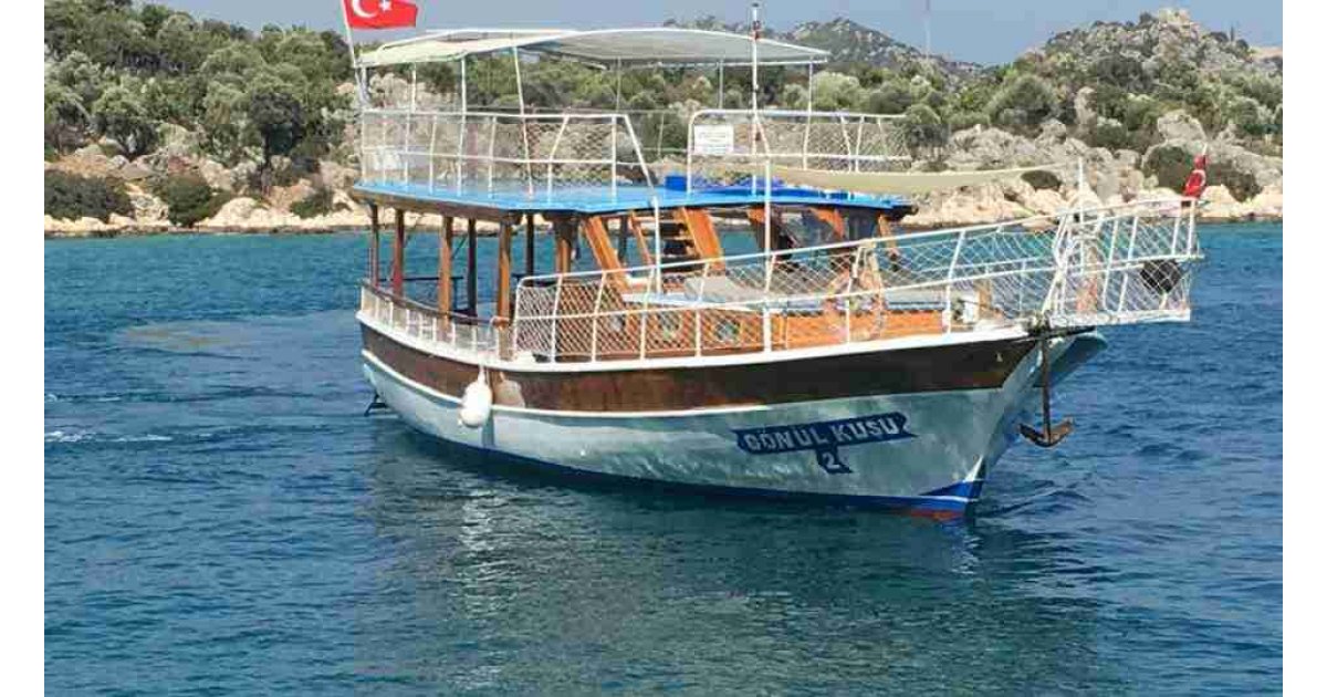 Şarkıcı Ceylan’ın milyonluk minnoşu! Aldığı tekne ile poz verdi: Bu minnoşu yaza Bodrum’a götürüyorum! 