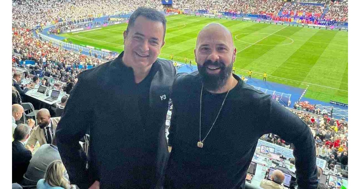 Acun Ilıcalı ve yakın dostu Esat Yontunç'un gençlik fotoğrafı! Yorum yağdı 