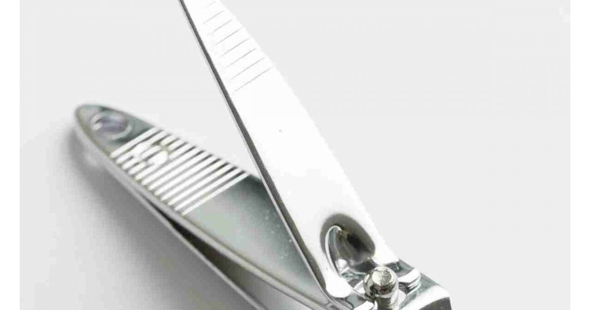 Tırnak makaslarındaki deliğin ne işe yaradığını duyunca inanamayacaksınız! 