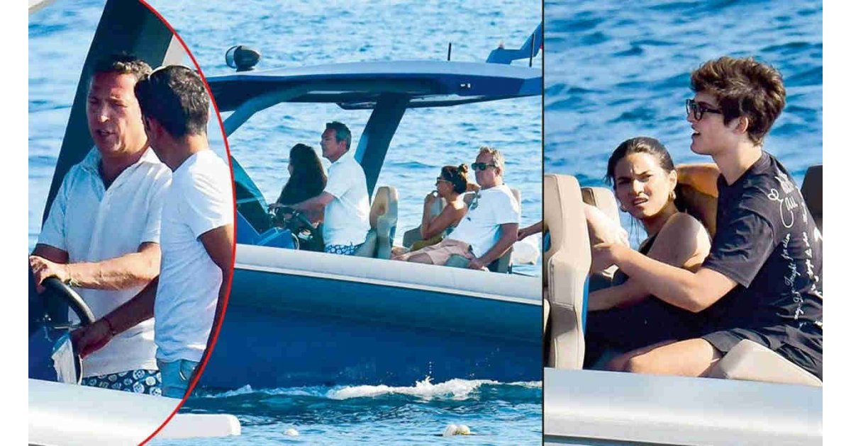 Baba - oğul Koç'lar tatilde... Ali Koç dümenin başına geçti, oğlu Kerim Rahmi Koç takip etti 