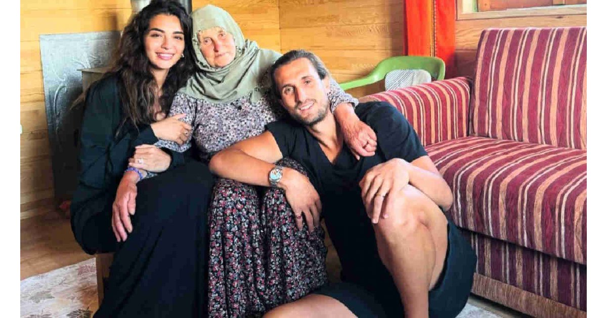 Yusuf Yazıcı ve Melisa Aslı Pamuk çifti Trabzon'da 