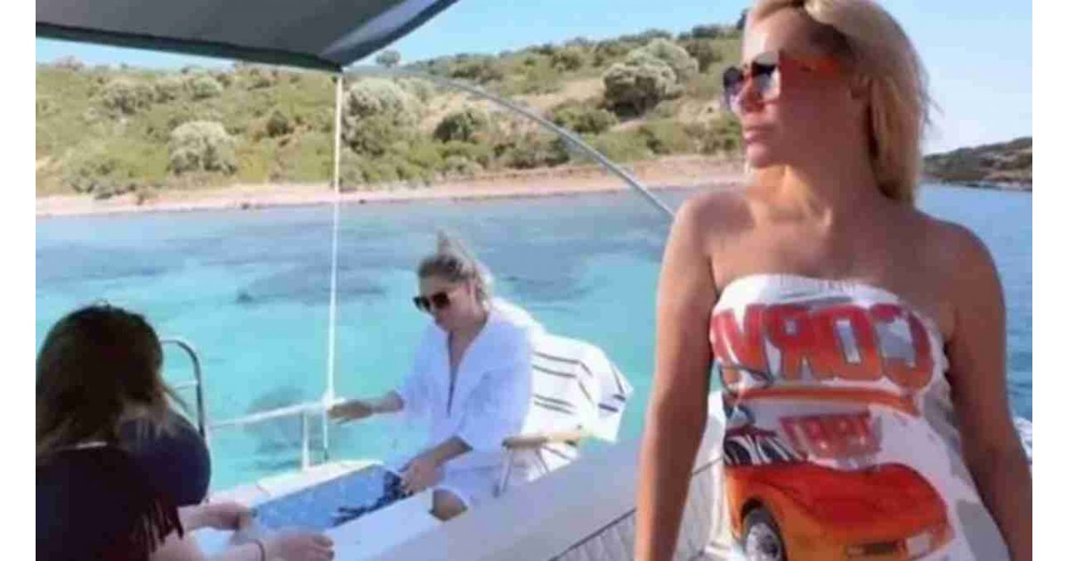 Süper lüks villasıyla dostu, düşmanı çatlattı! İŞTE saray yavrusu evinin manzarası