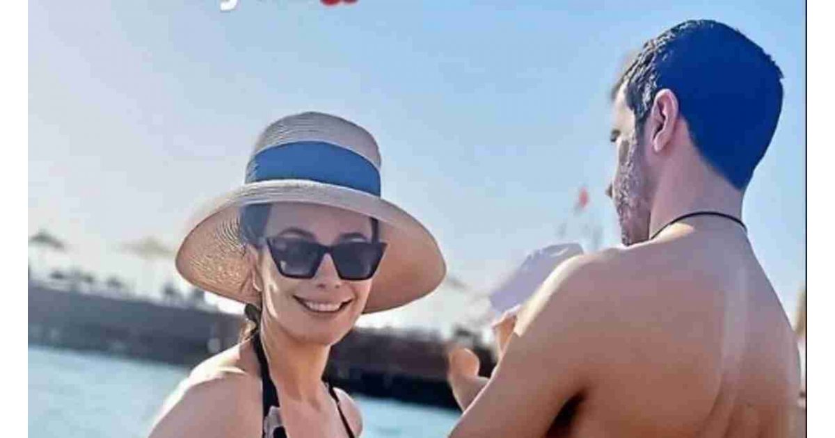 44 yaşında anneliği tadan Songül Öden minik kızı ile havuz keyfi yaptı! Sone Larin'in ilk yazı!