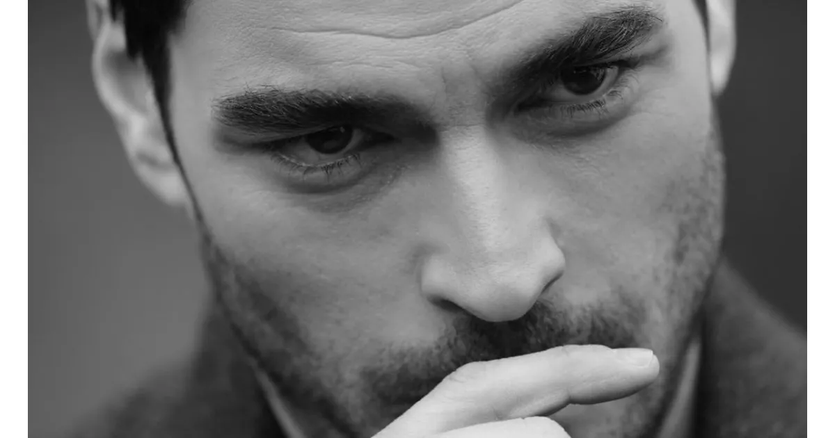 Akın Akınözü annesinden sonra amcasının vefatıyla sarsıldı! Paylaştığı not yürekleri dağladı…