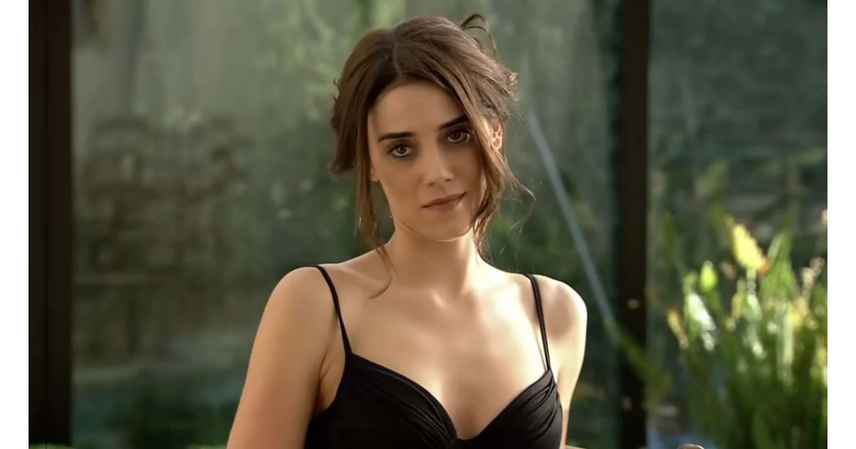 Cansu Dere'den Ayşe Barım açıklaması