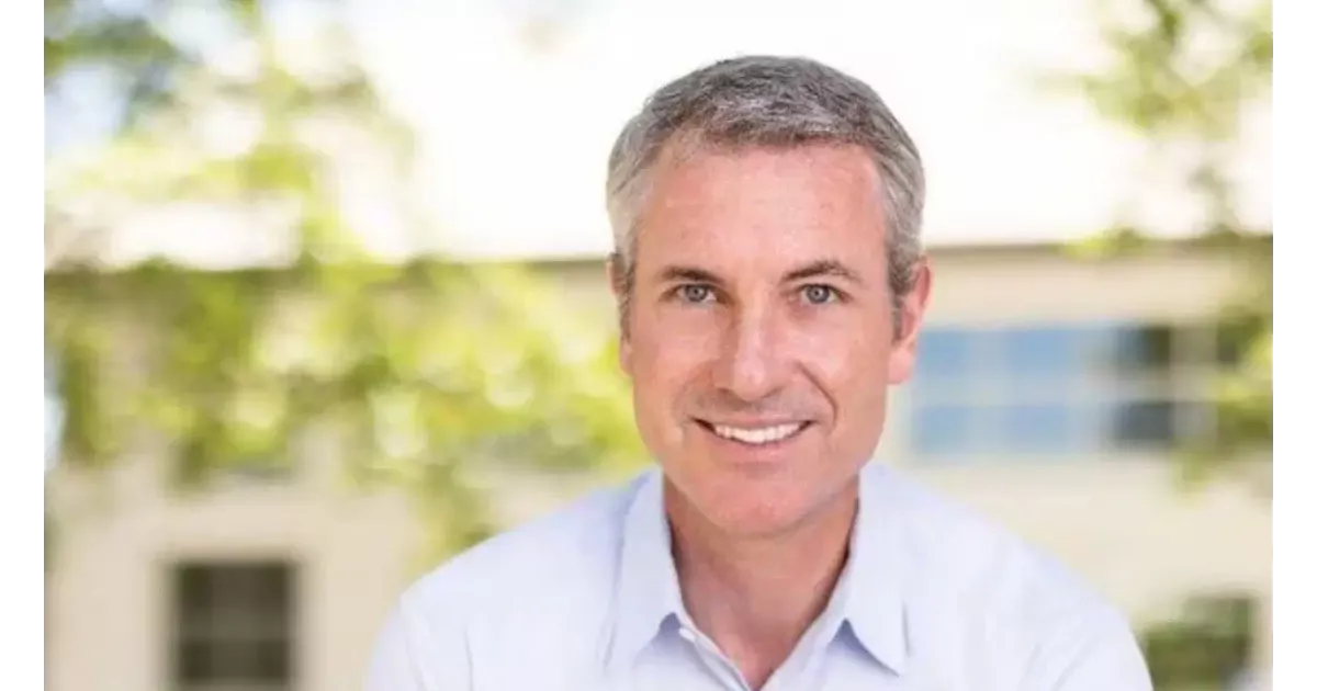 Coldplay Konserinde gündem olan Andy Byron kimdir? Eşi kim?