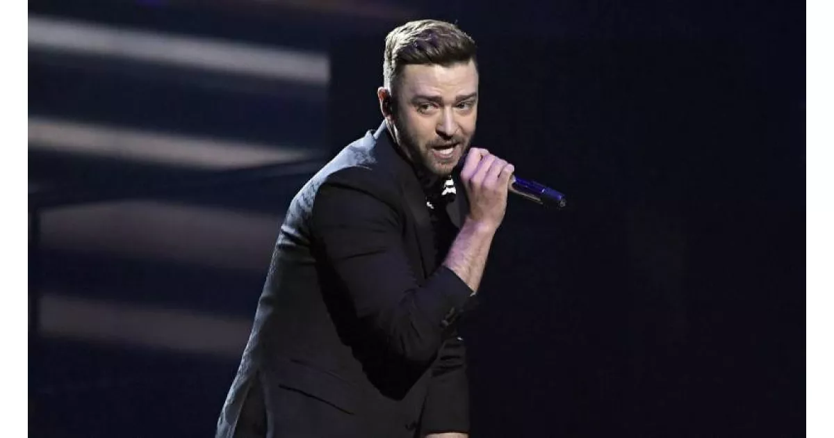 Justin Timberlake, 11 yıl aradan sonra İstanbul’da konser verdi. Organizatör firma, terör saldırısı tehdidi nedeniyle güvenlik önlemlerini artırdı.