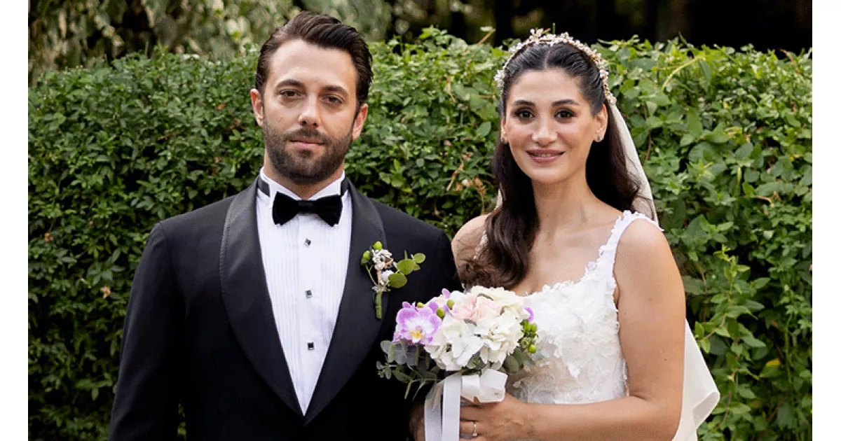 Oyuncu Sitare Akbaş, meslektaşı Cengiz Orhonlu ile evlendi. Çiftin düğünü samimi ve sade geçti.