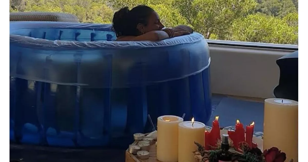 Ünlü sunucu yazlık evinde manzaraya karşı doğum yaptı. Karım gerçek bir süper kahraman!