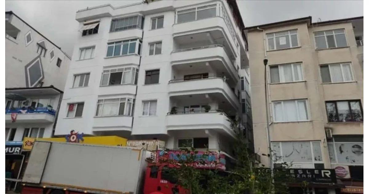 Şarkıcı Güllü'nün ölümüyle ilgili soruşturma sürüyor, oğlu ifade verdi.