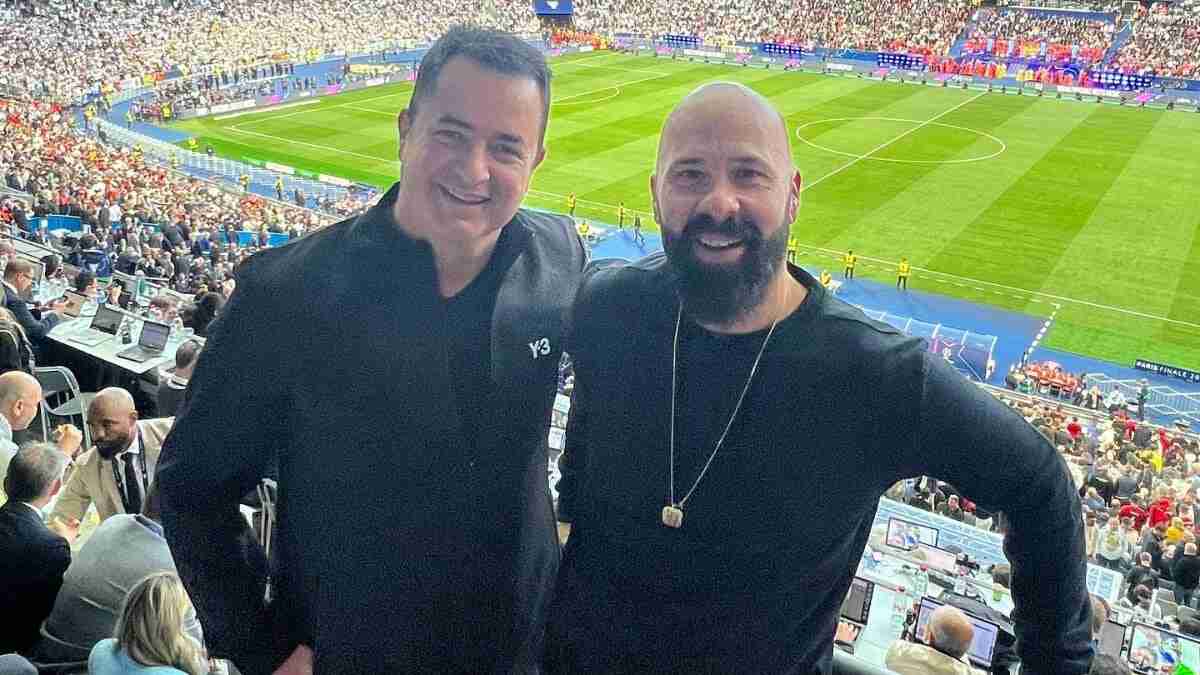 Acun Ilıcalı ve yakın dostu Esat Yontunç'un gençlik fotoğrafı! Yorum yağdı 