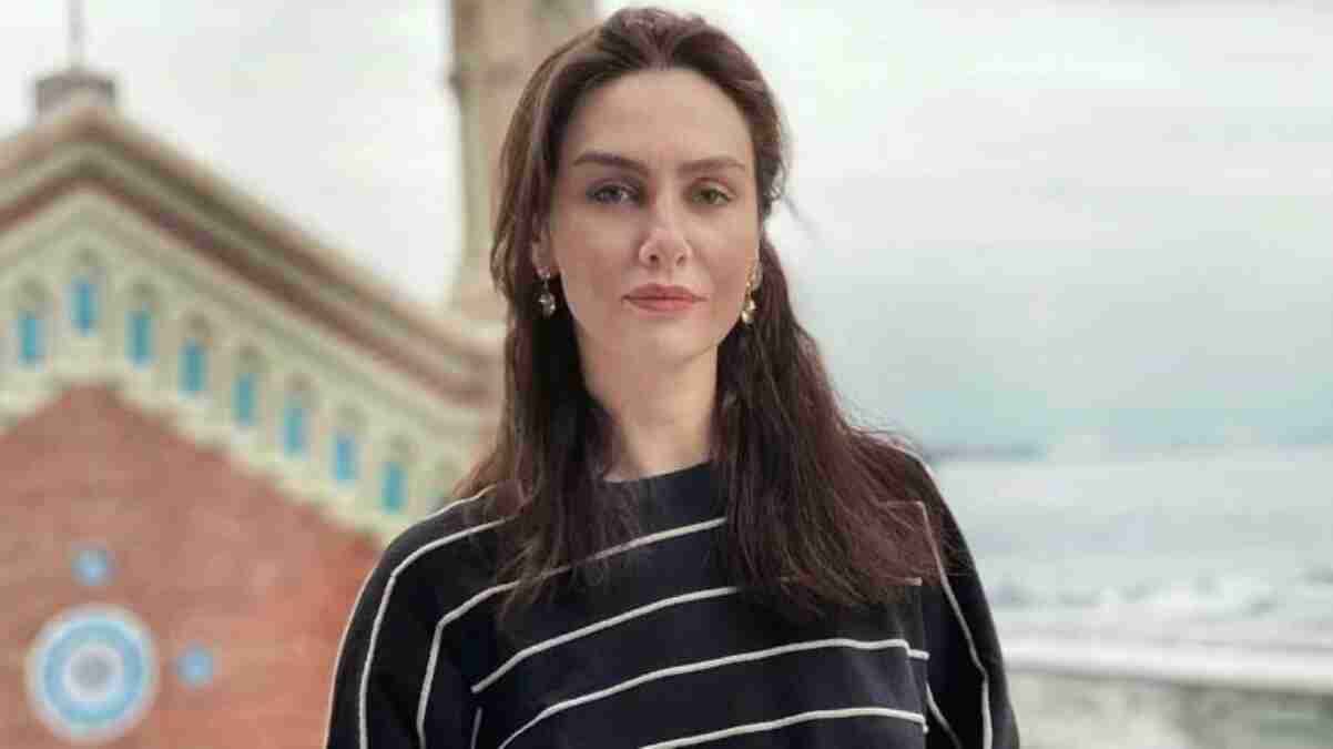 Birce Akalay, sette düşerek hastaneye kaldırıldı 