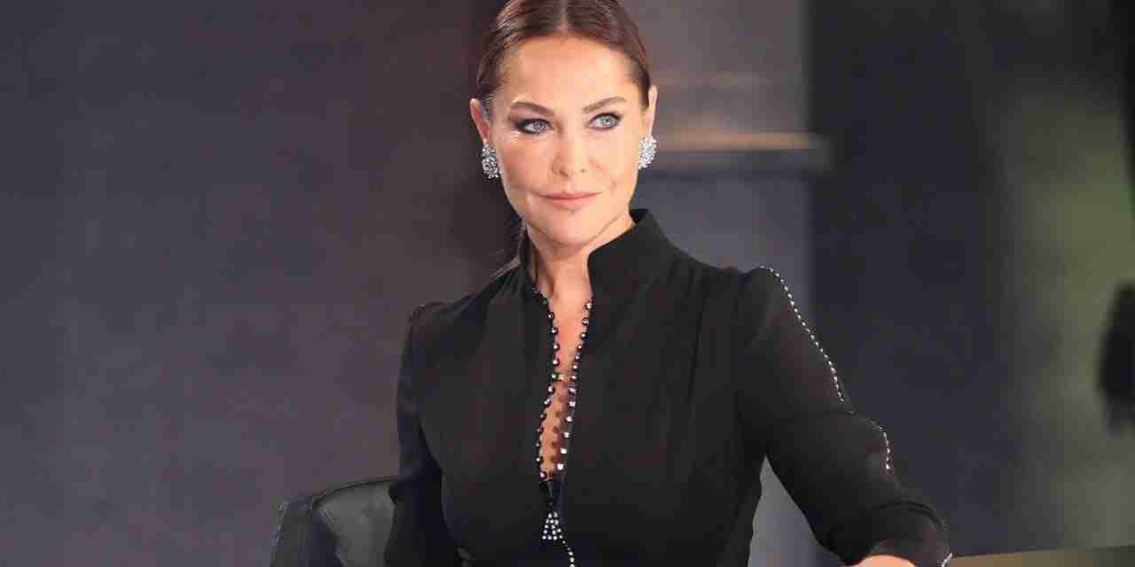 Hülya Avşar'dan Sert Çıkış: 