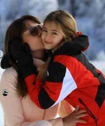 Hoş geldin Atlas Cansel Elçin - Zeynep Tuğçe Bayat çifti oğullarına kavuştu!