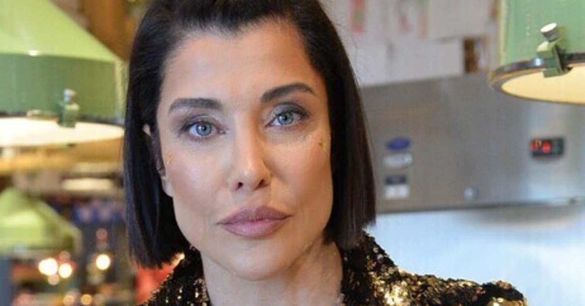 Deniz Akkaya'dan 'hamile' paylaşımı