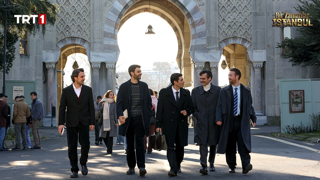 Bir Zamanlar İstanbul dizisi final yapıyor.  Yayın tarihi henüz belli değil.
