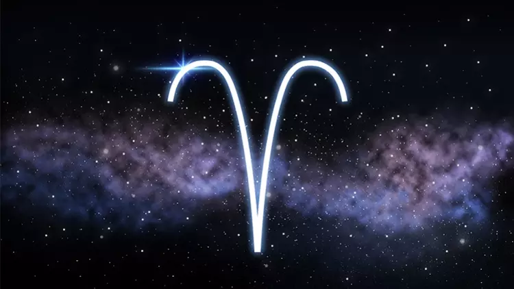 Güneş-Plüton karşıtlığı zorlayıcı duygusal yüzleşmeler getiriyor. Mars-Jüpiter enerjisi büyüme ve harekete geçme fırsatı sunuyor