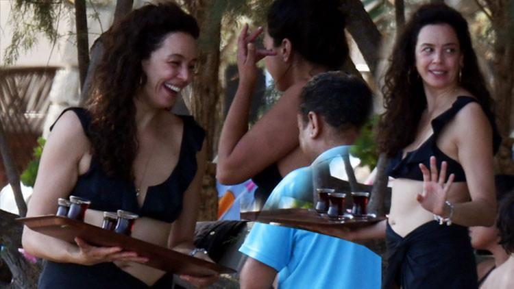 Çaylar dünya güzeli Azra Akın'dan, neşeli anlarla dolu plaj keyfi!