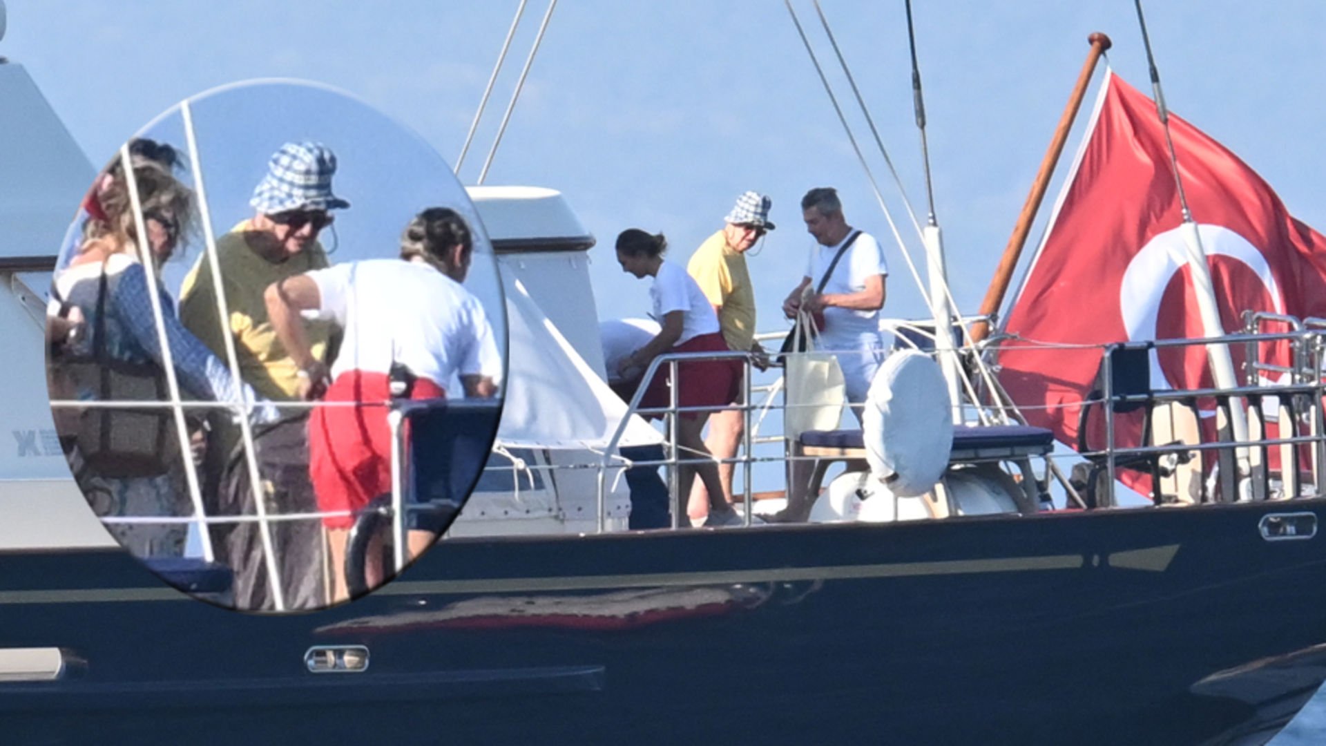 Koç ailesi, geleneksel tatiline devam ediyor, Bodrum ve Ege kıyılarında dinleniyor.