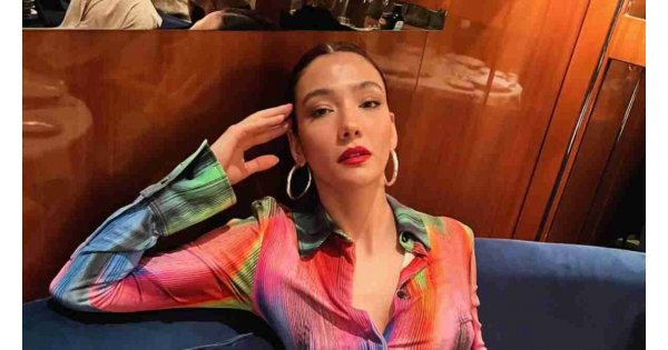 Aybüke Pusat'ın Danimarka pozlarına beğeni yağdı! 'Kraliçe geri döndü' 