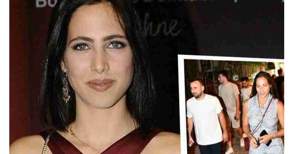 Zehra Çilingiroğlu ve sevgilisi Mürsel Kaya'nın Çeşme'de akşam yürüyüşü! Zehra Çilingiroğlu ve sevgilisi Mürsel Kaya'nın Çeşme'de akşam yürüyüşü!