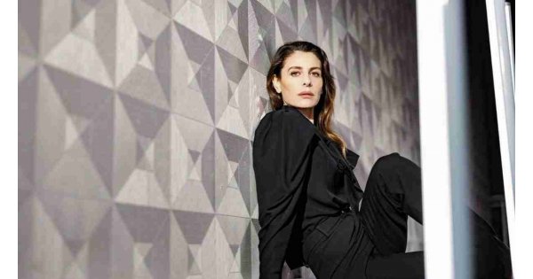 Ben Bu Cihana Sığmazam'ın Leyla'sı Ebru Özkan imaj yeniledi! Ünlü oyuncunun yeni haline beğeni yağdı 