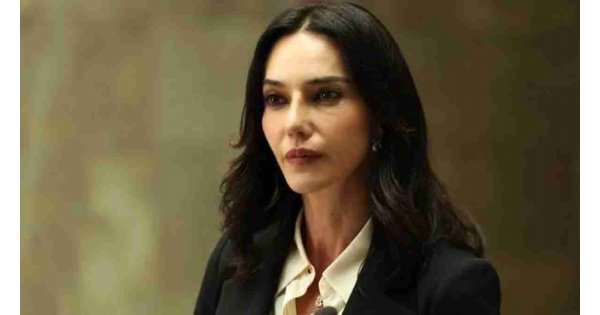 Hande Ataizi'nin Türkbükü'ndeki mekana alınmadı Hande Ataizi'nin Türkbükü'ndeki mekana alınmadı
