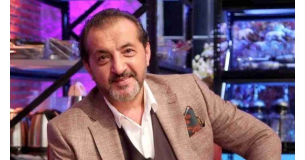 MasterChef Mehmet Yalçınkaya'nın fenomen kızı Sude cesur pozlarıyla şaşırttı MasterChef Mehmet Yalçınkaya'nın fenomen kızı Sude cesur pozlarıyla şaşırttı