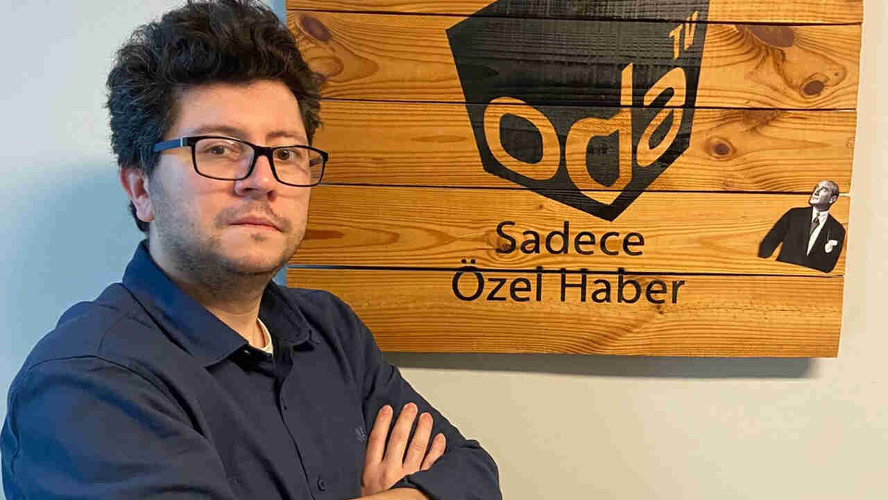 Cem Yılmaz kör oldu... Serenay Sarıkaya'ya gönderme hikaye çıktı