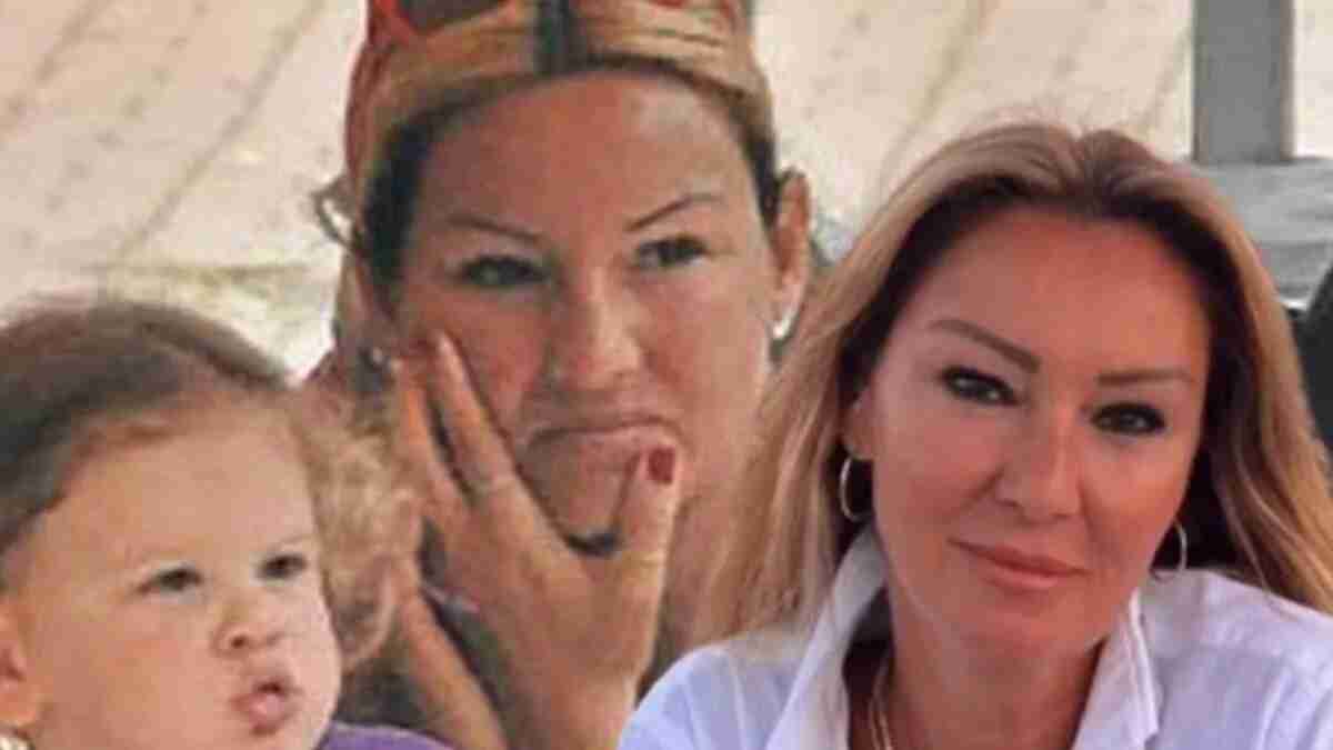 Pınar Altuğ’un kızı güzelliğiyle annesini solladı! Yağmur Atacan’a benzetiliyordu! Su gerçekten ismi gibi bir kız oldu dupduru...